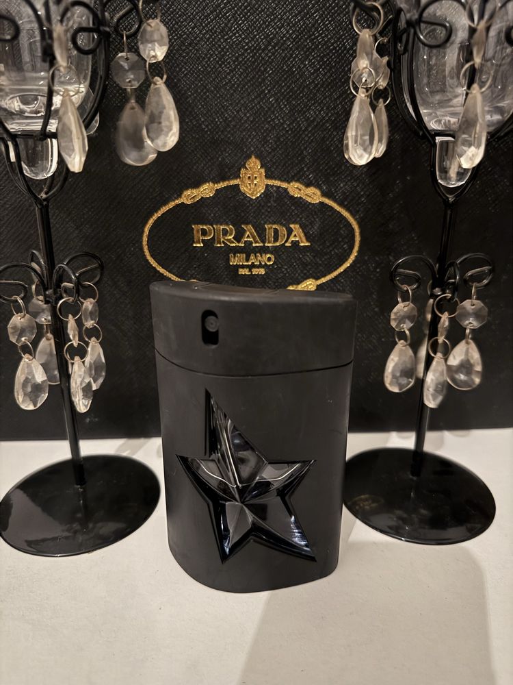 A star men mugler