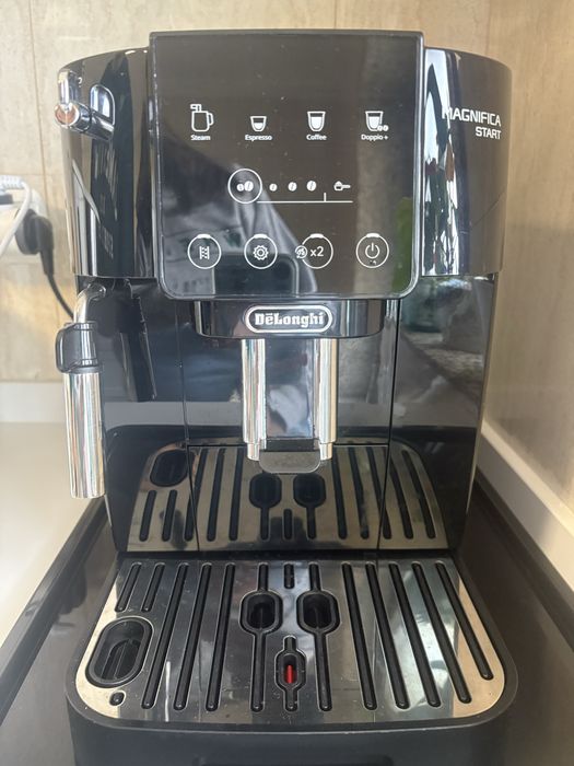 Maquina de café automática Delonghi magnifica start ECAM220.21.B