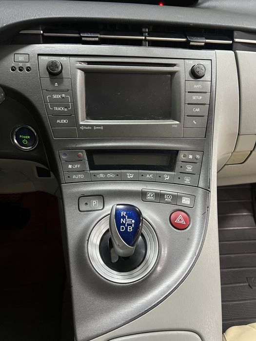 Продам Toyota Prius Hybrid 1.8