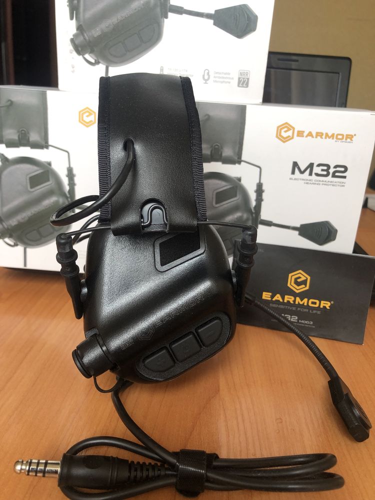 Активні навушники Earmor M32 -Black з гарнітурою