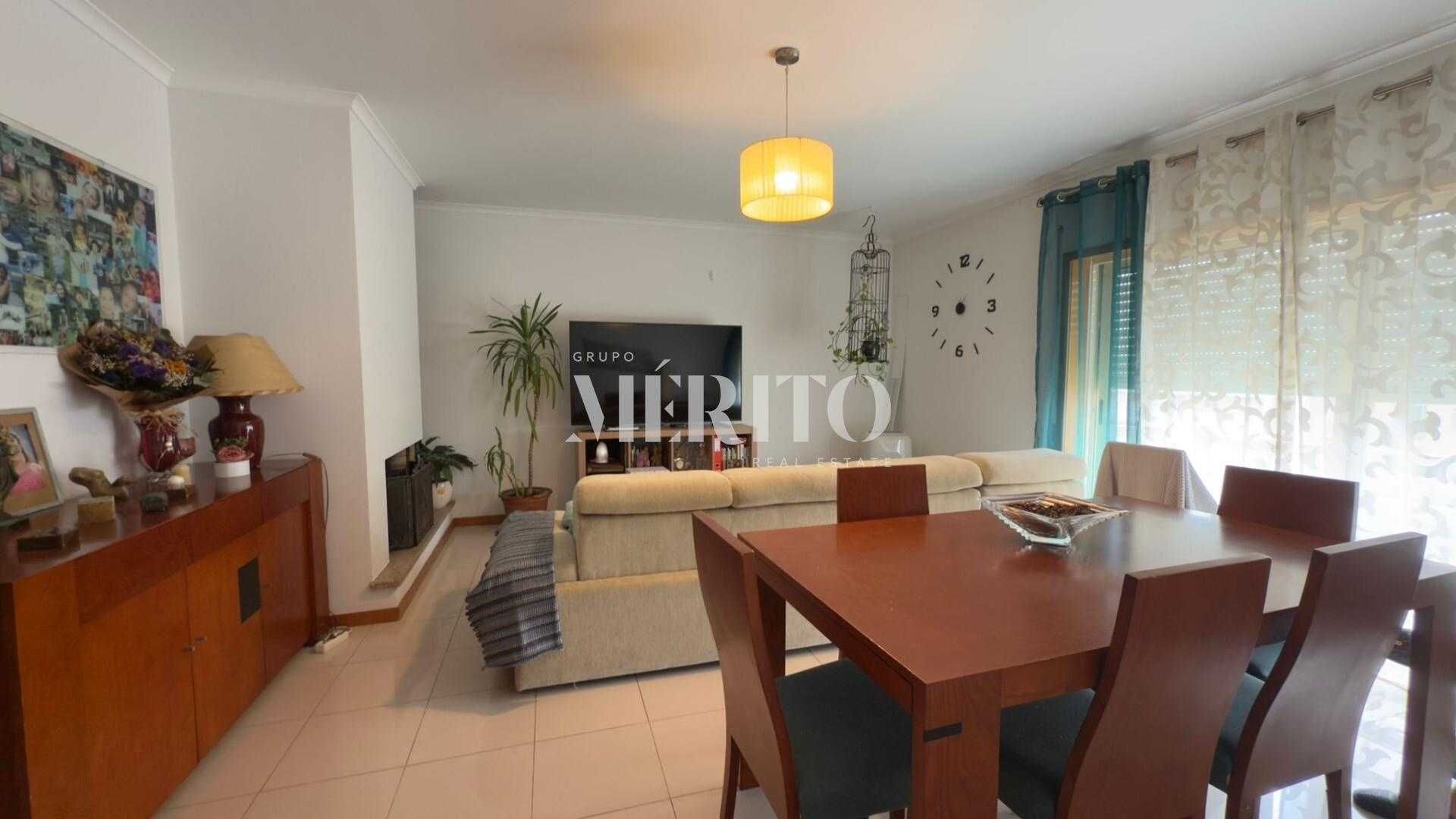 Apartamento T3 - Póvoa de Varzim, Beiriz e Argivai