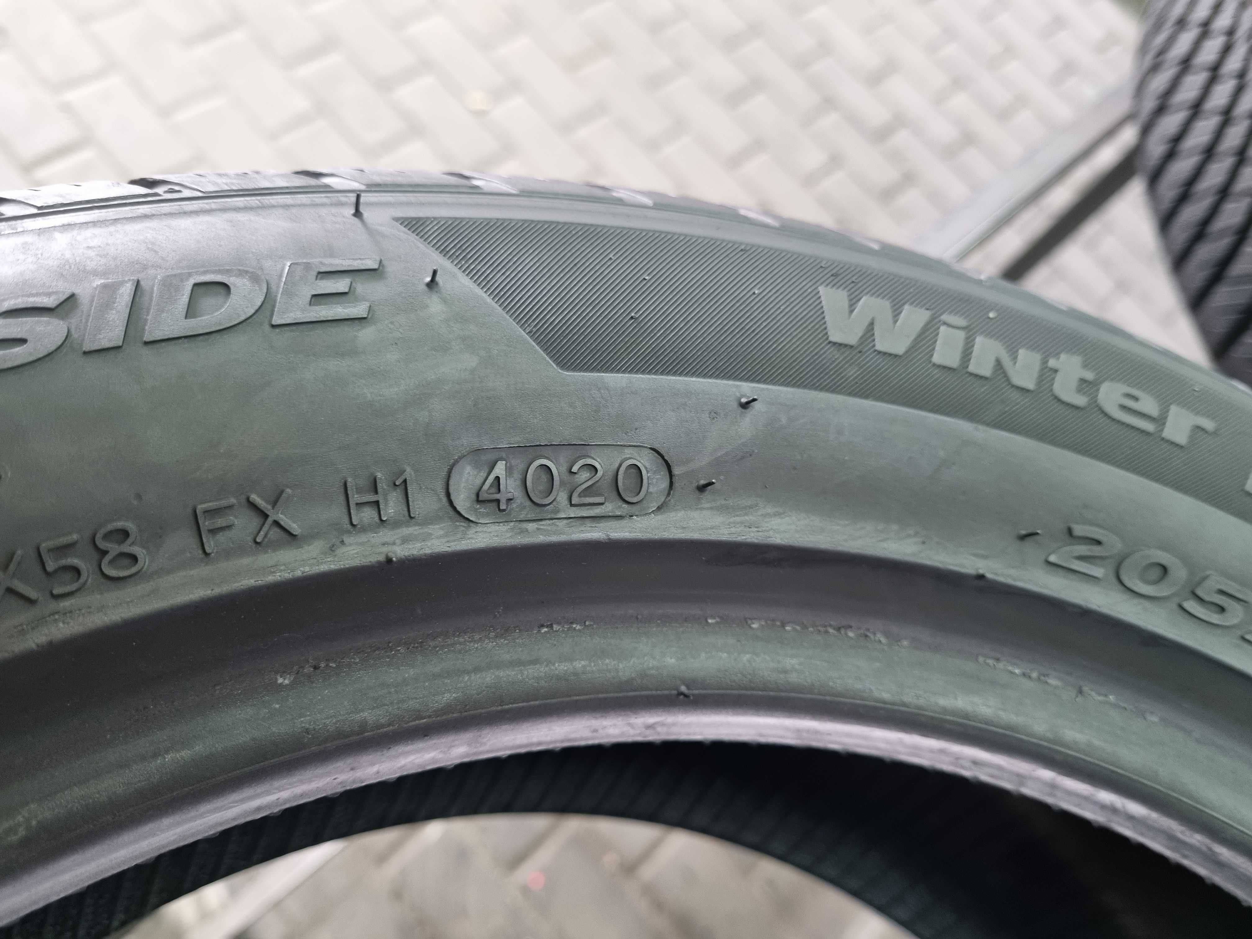 205/55/17 95V Hankook Winter Icept evo 2 D.4020