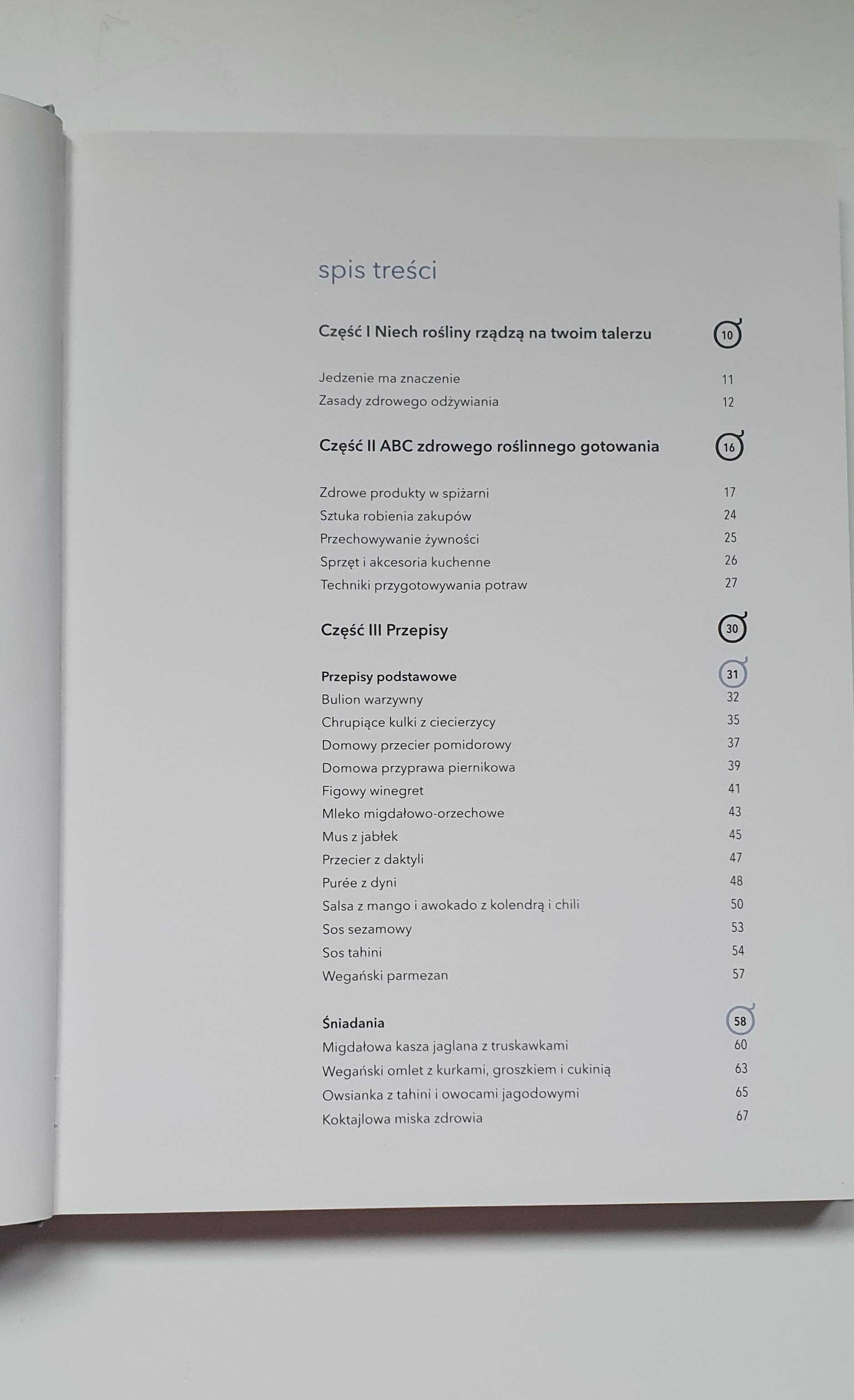 Kolorowa kuchnia roślinna - Magdalena Gembacka