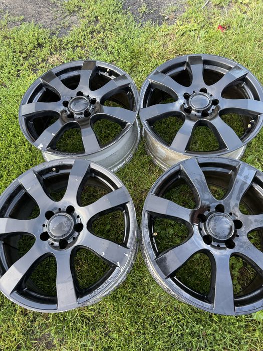 Felgi czarne TOMASON 5x112x17