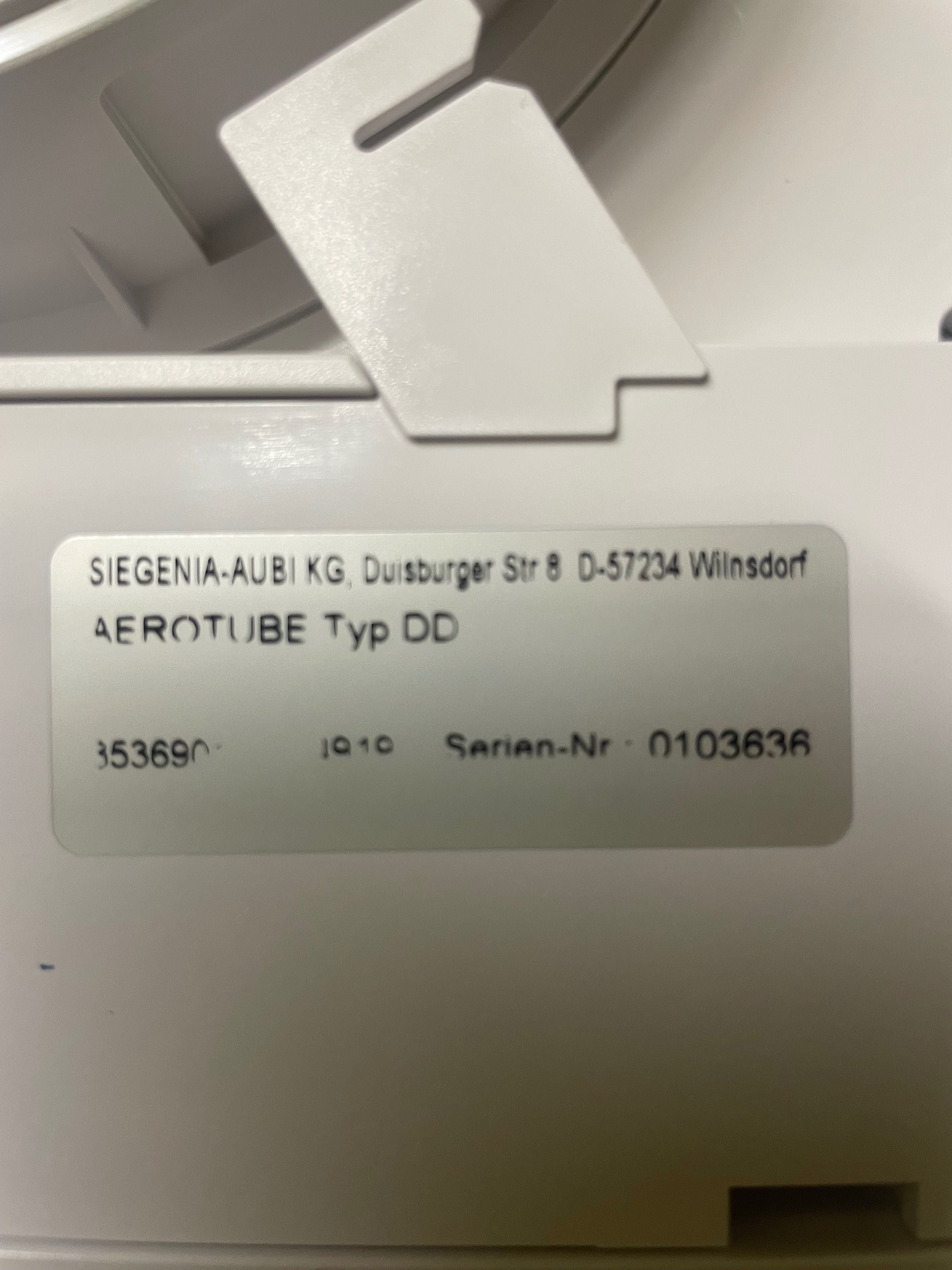 Nawiewnik scienny SIEGENIA AEROTUBE  . Model DD