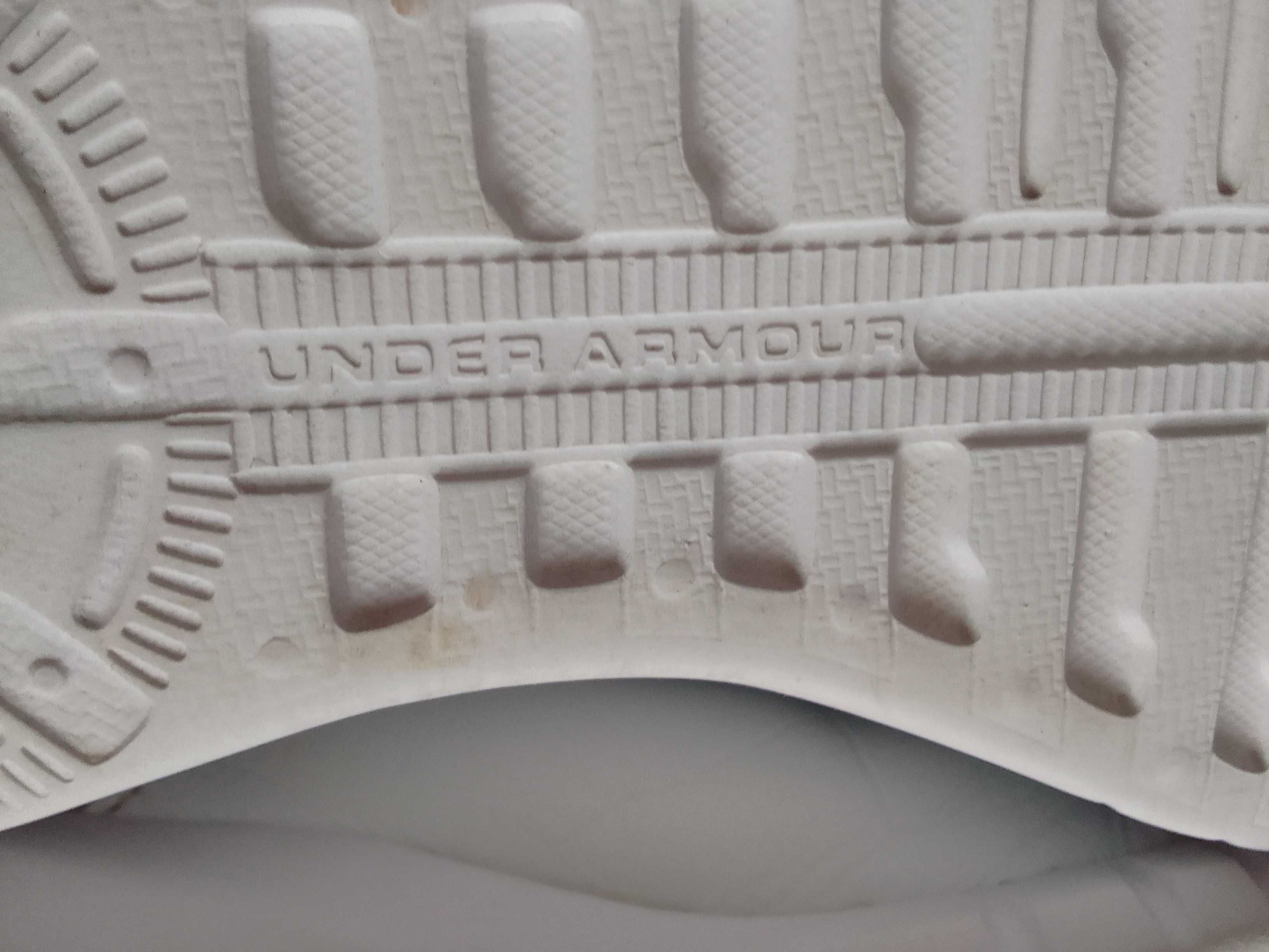 Кроссовки женские из Германии размер 35 Качество от Under Armour USA