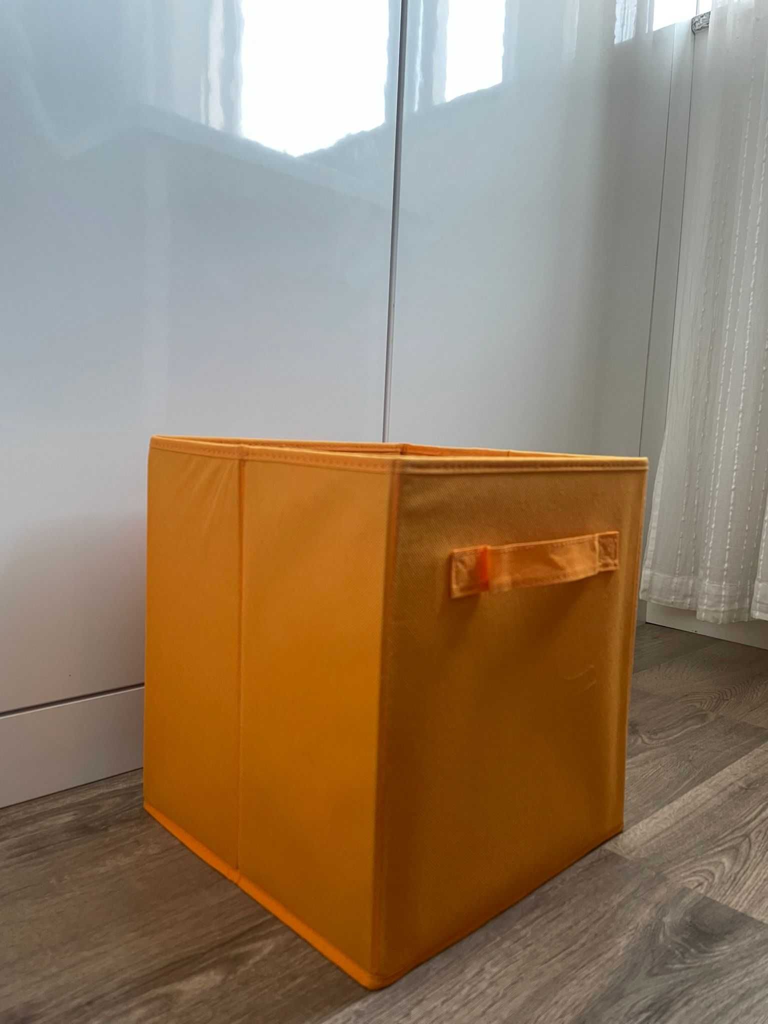 Cubo de arrumação laranja