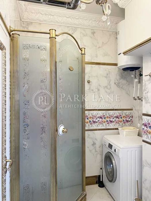 Продаж квартири!Центр! 3к Грушевського Михайла вул. 28/2, Липки Продаж