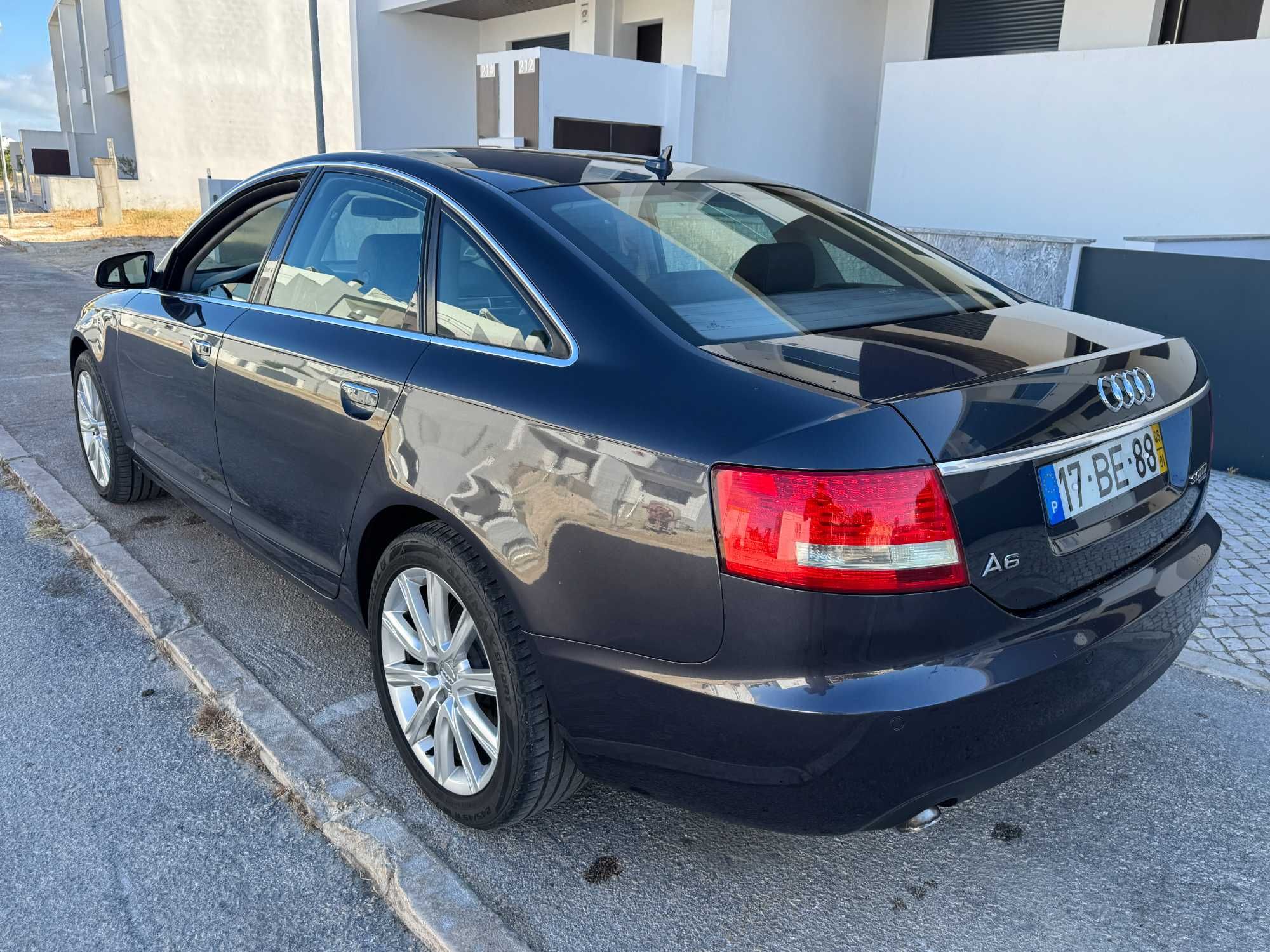 Audi A6 3.0 Quatro de Jan/2006 Selo Barato