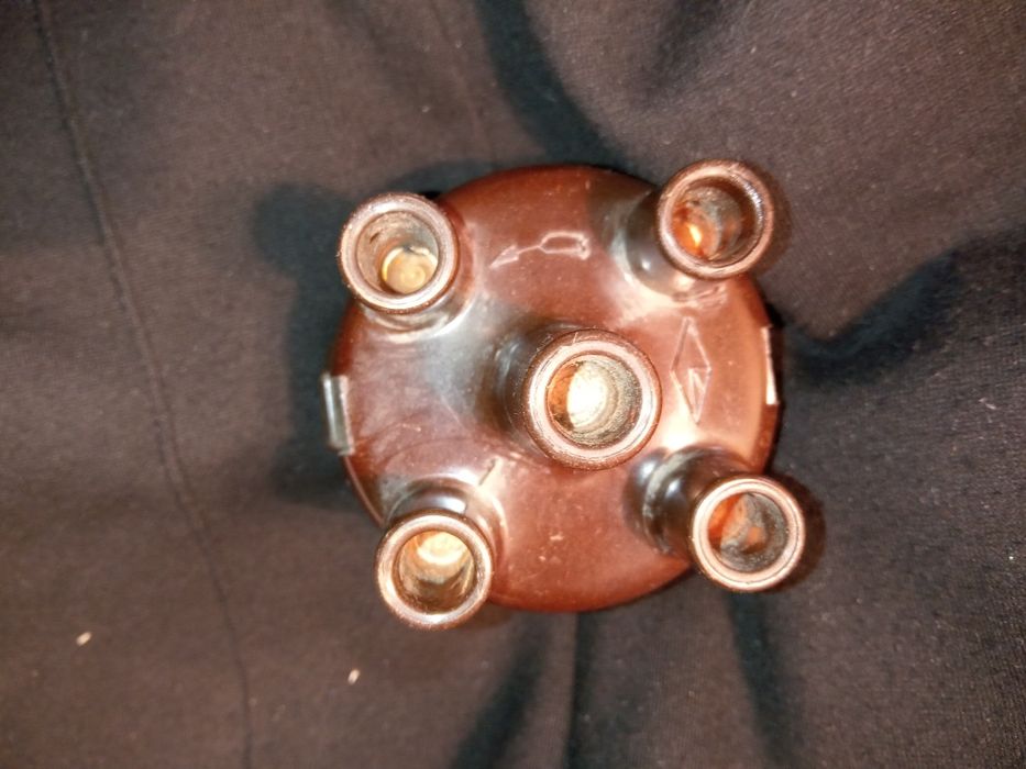 Крышка распределителя Москвич,ВАЗ