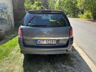 Opel Astra combi 2007r 1.6 benz z gazem