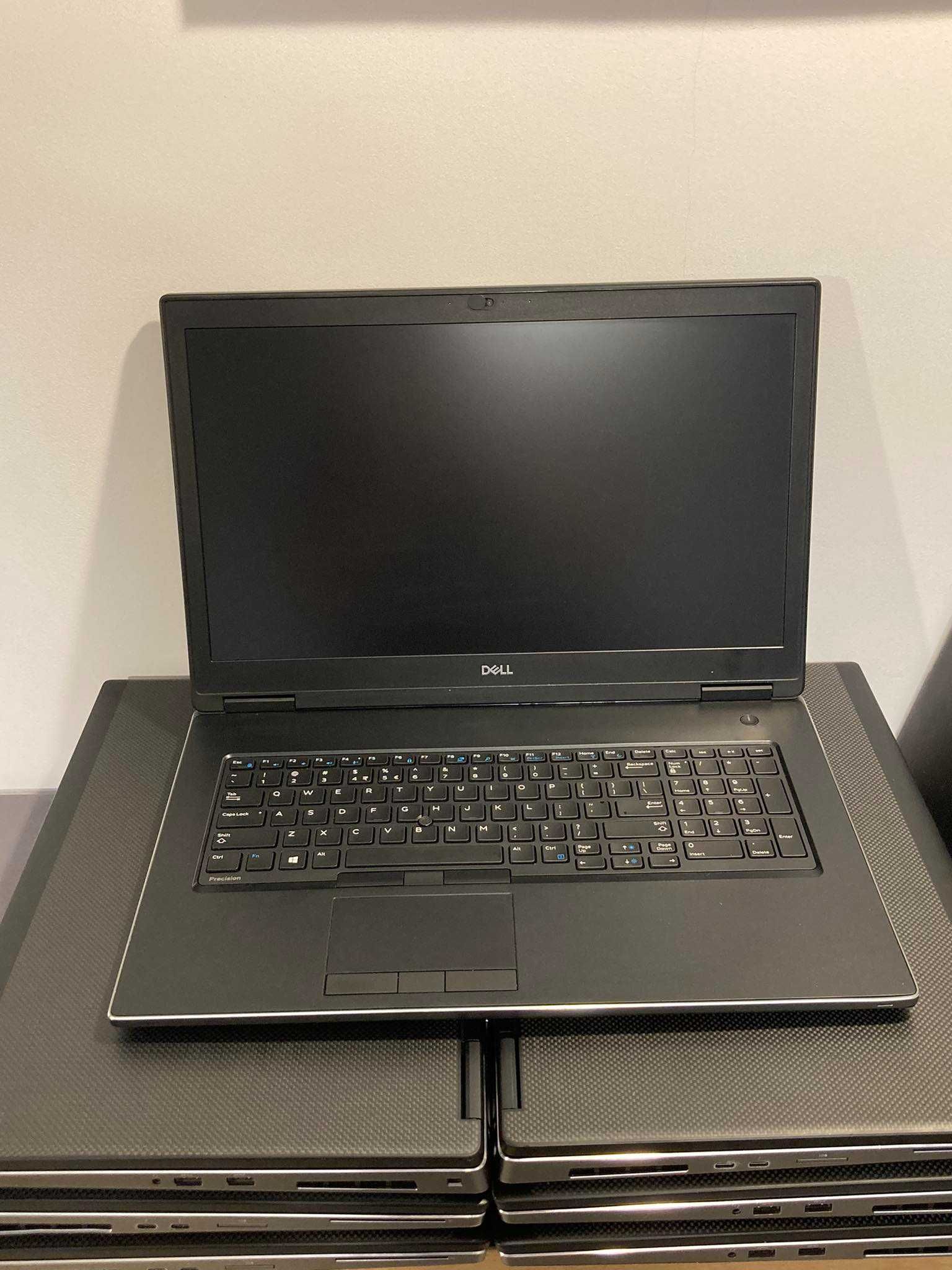 Precision 7730 17,3" i7-8850H Nvidia P3200 6GB, 32GB DDR4, SSD 512GB