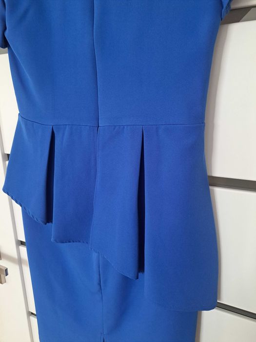 Chabrowa sukienka wizytowa Kartes