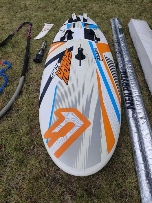 Deska windsurfingowa Fanatic Shark 135 L + Żagiel komplet zestaw