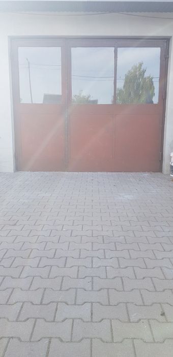 Drzwi do garażu bez futryny