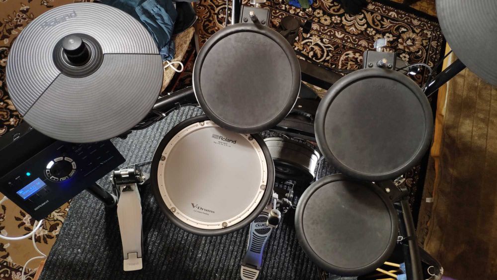 Електронна ударна установка ROLAND TD-17 зі стійкою MDS Compact
