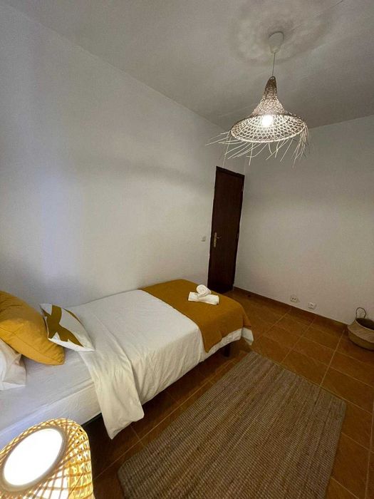 Quarto individual Olivais perto Spacio Shopping sem caução