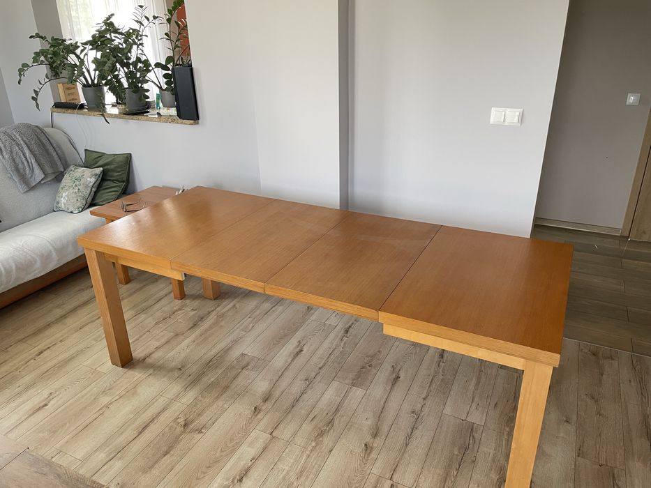 Stół rozkładany 220 cm x 90 cm x 79 cm IKEA w stanie bardzo dobrym