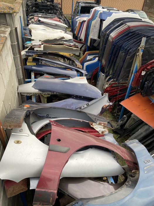 Крило Форд Мондео мк1 мк2 Ескорт Скорпио Сієра