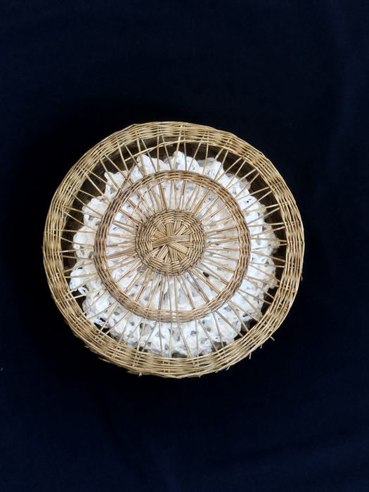 Cesto com cinco bases copos