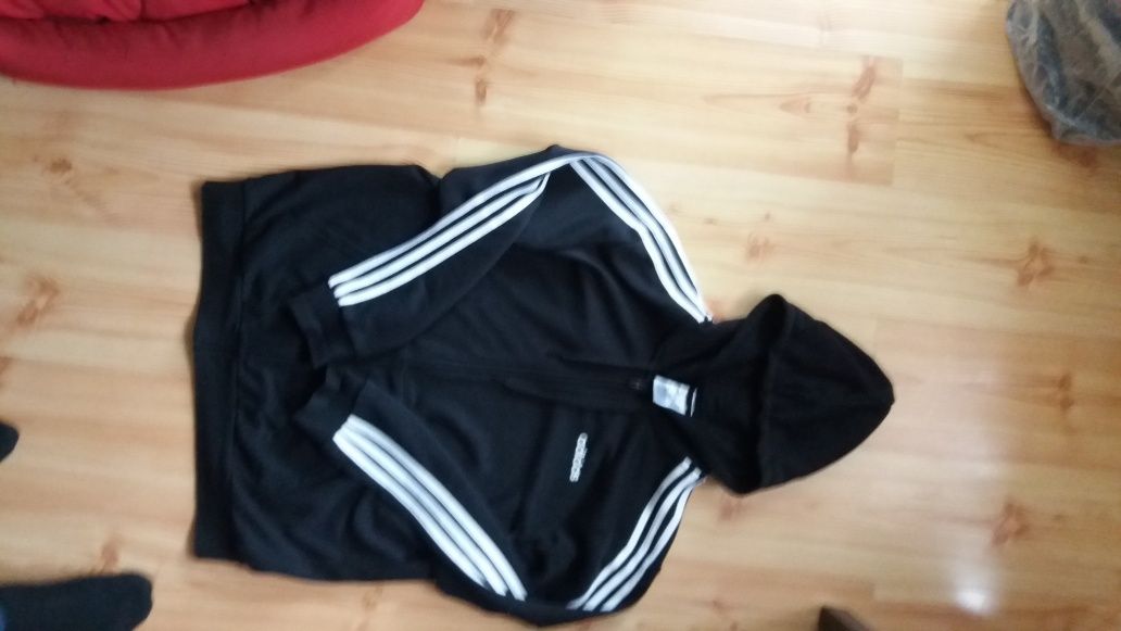 Mam dosprzedania bluzę oryginalną Adidas