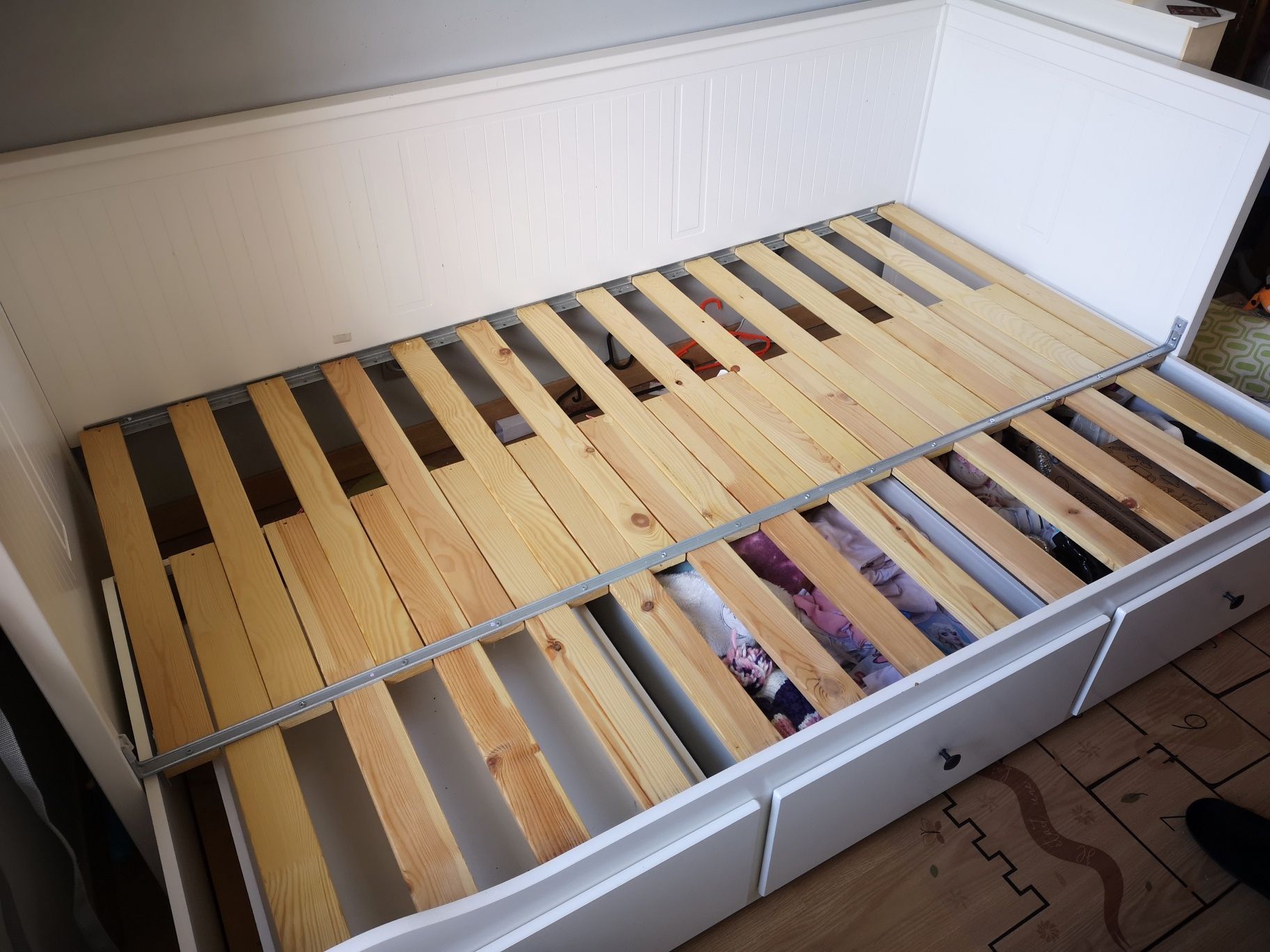 Cama de solteiro ikea