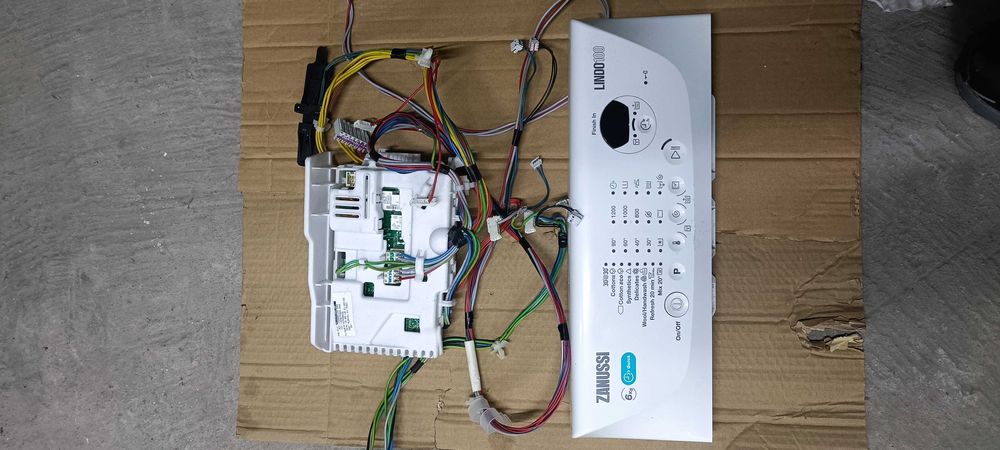 Електроніка пральної машини ZANUSSI Lindo100 ZWQ61215WA