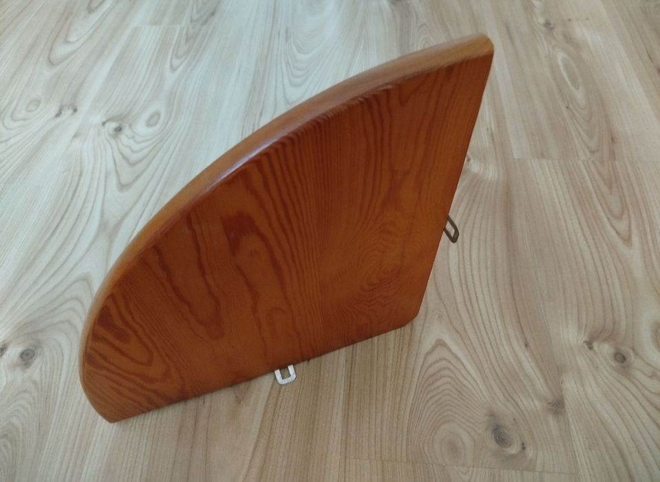 Półka narożna sosnowa 30 cm