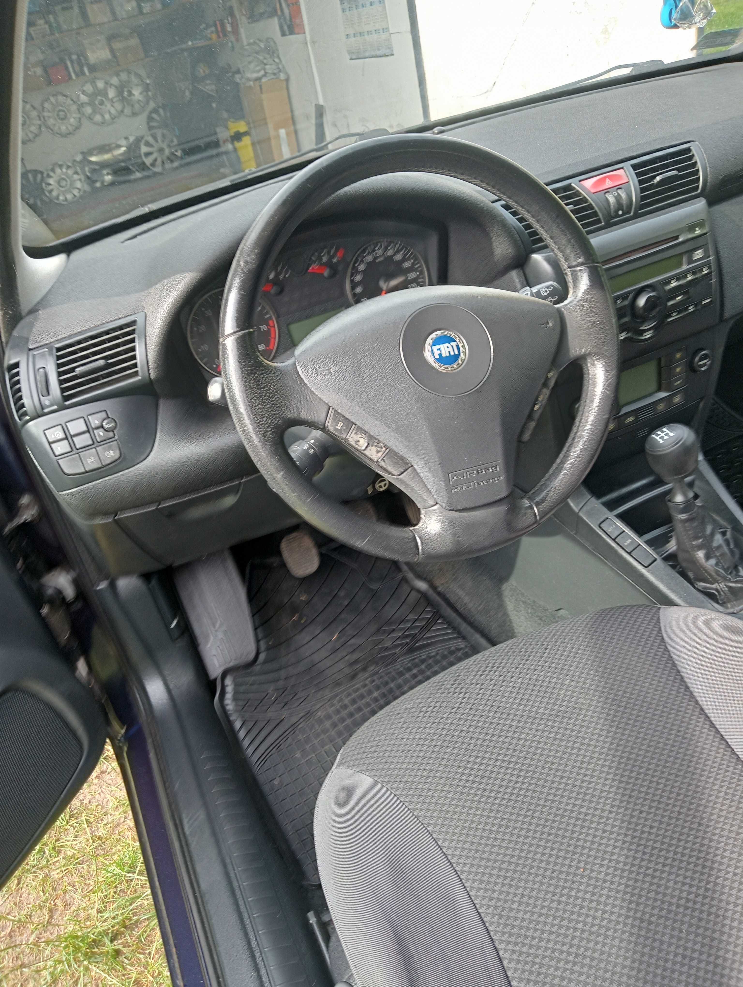 Fiat Stilo 2003 r 1.6 bogata wersja Długie opłaty