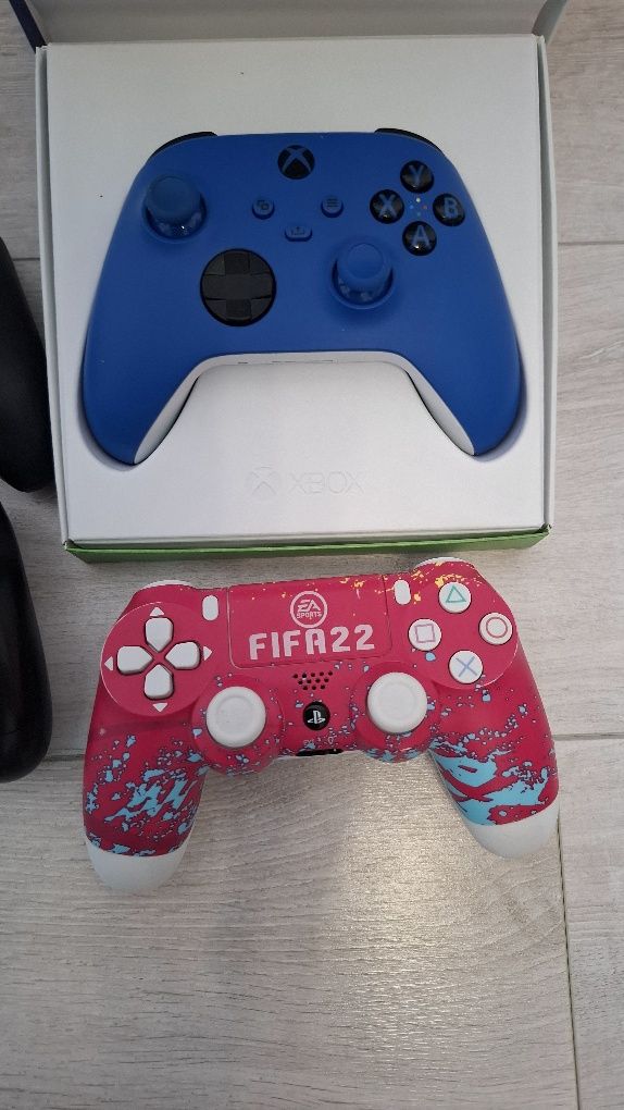 Sprzedam pady do ps4 i xbox series!Ostatnie sztuki w okazyjnej cenie!