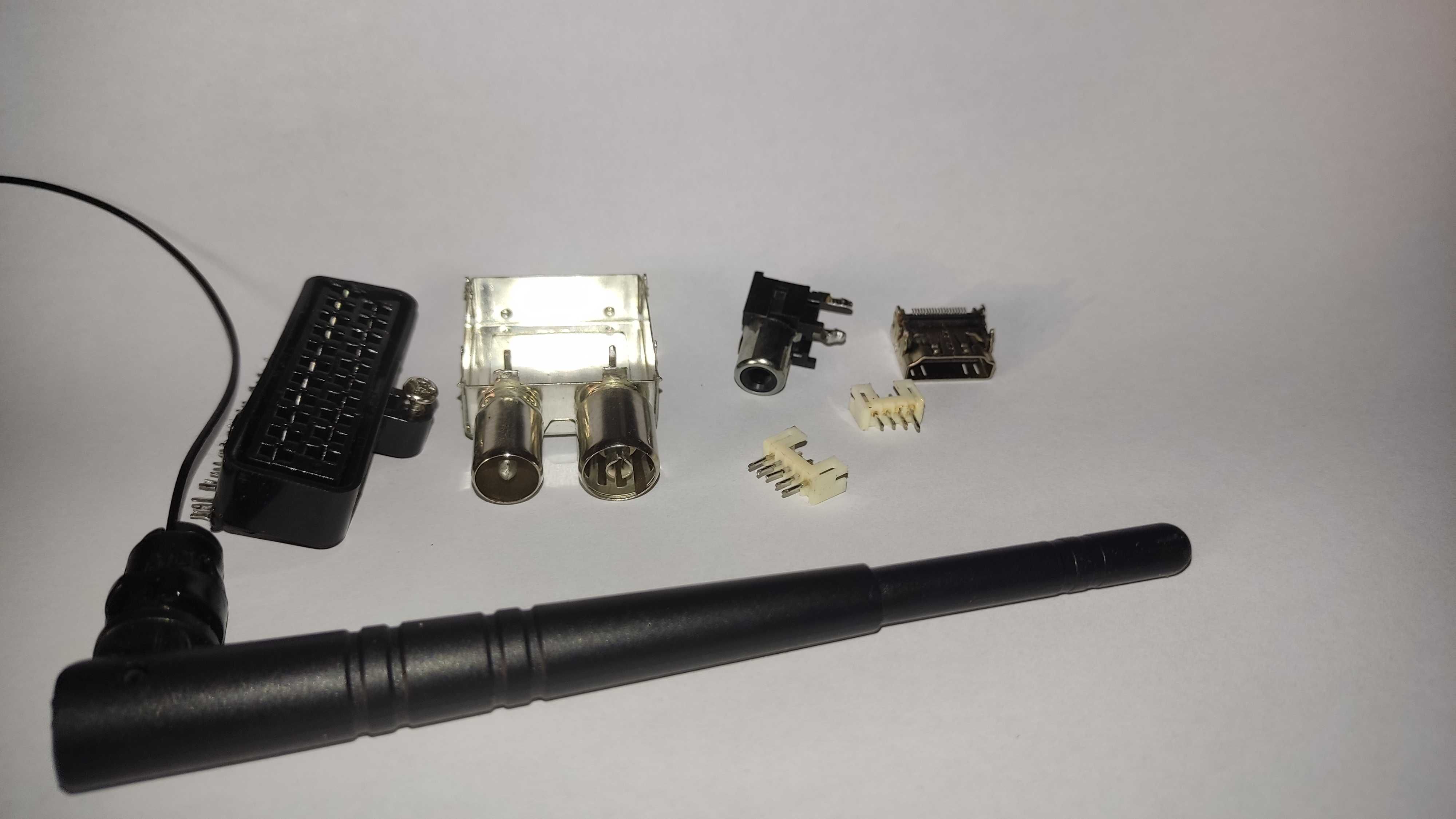 Antena wifi, gniazda RF im , RF loop throught,Coaxial , HDMI , euro zł