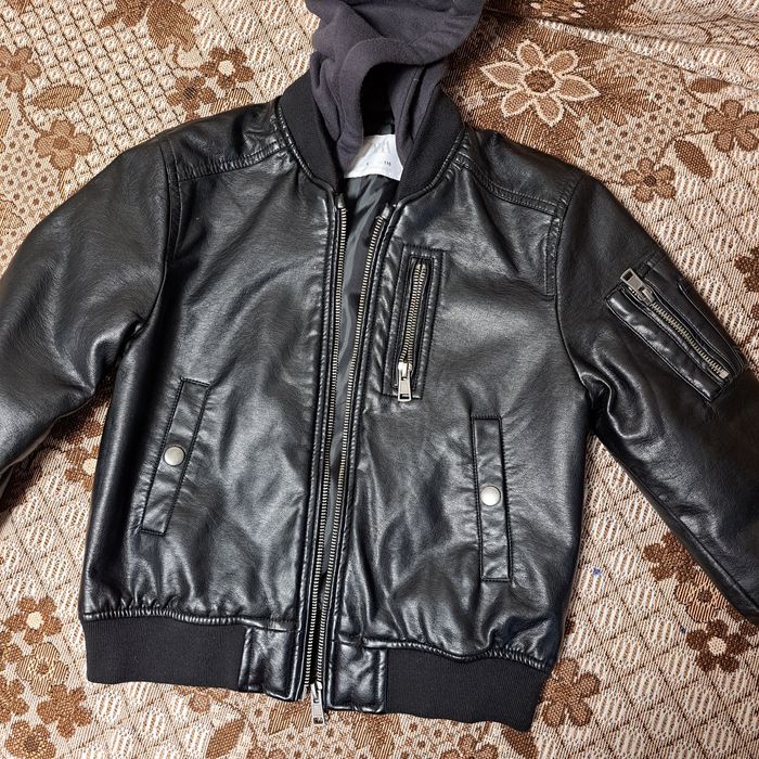 Куртка шкіряна zara