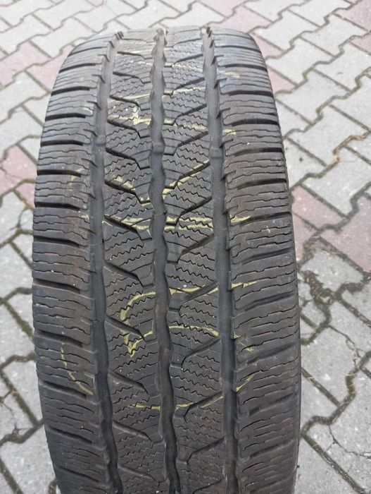 235 / 65 / R 16 C Continental VanContaktWinter