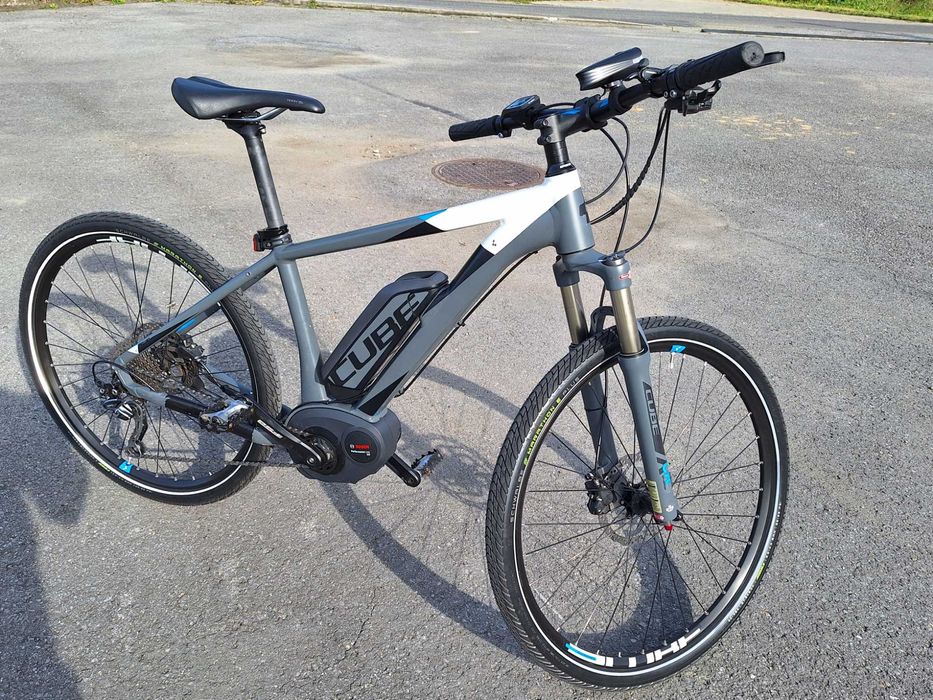 Rower Elektryczny Cube Reaction Hybrid Performance CX