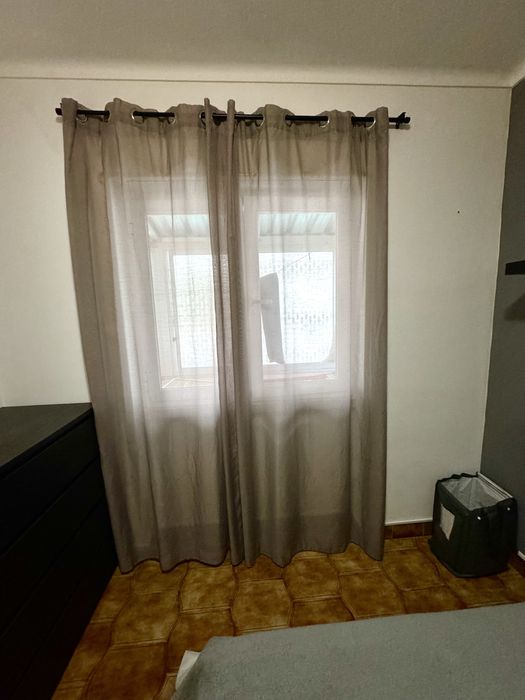 Alugo quarto em Sesiimbra