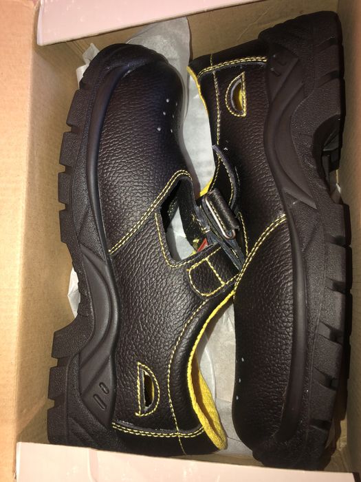 Сандалі робочі