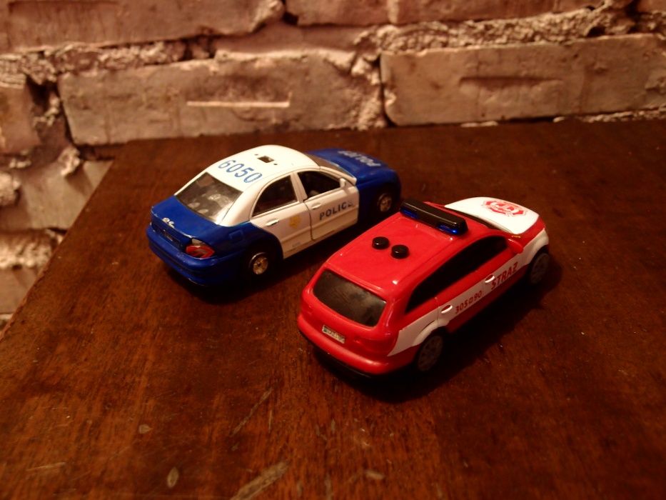 auto policyjne, straż pożarna, rakieta odrzutowa NASA, pomoc drogowa
