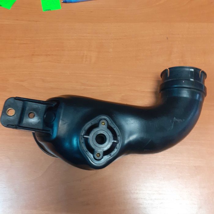 Rura dolotu powietrza Isuzu D-Max 2.5 06-12r