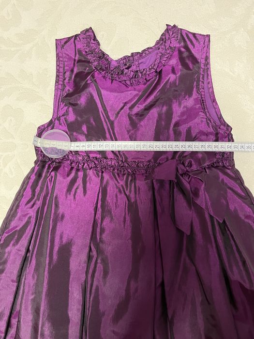 Сукня на дівчинку святкова