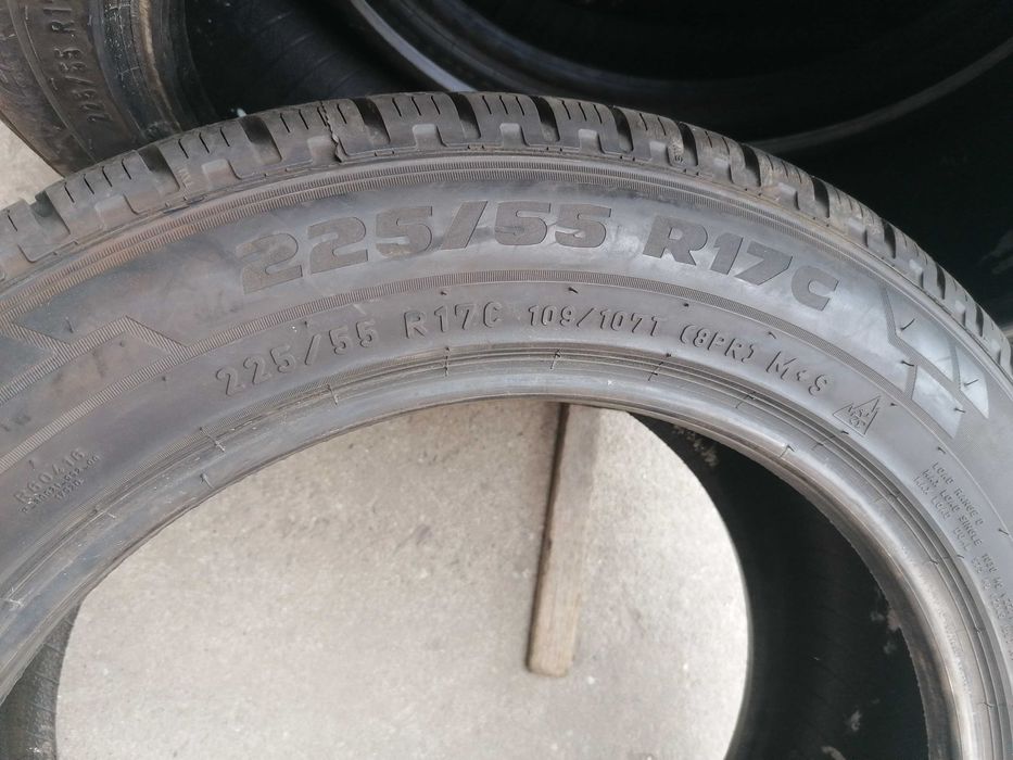 Opony zimowe 225/55/17c Pirelli wzmacniane bus vito v klasa viano