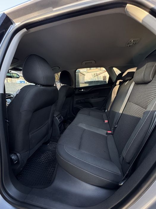 Автомобіль Citroen c4 2017 хетчбек/євро 6 автомат