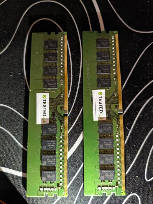DDR4 2x16GB (32 GB) 3933 МГц Hynix DJR
Працюю