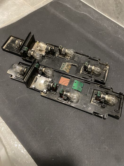 Продам задні фонарі на ваз 2109