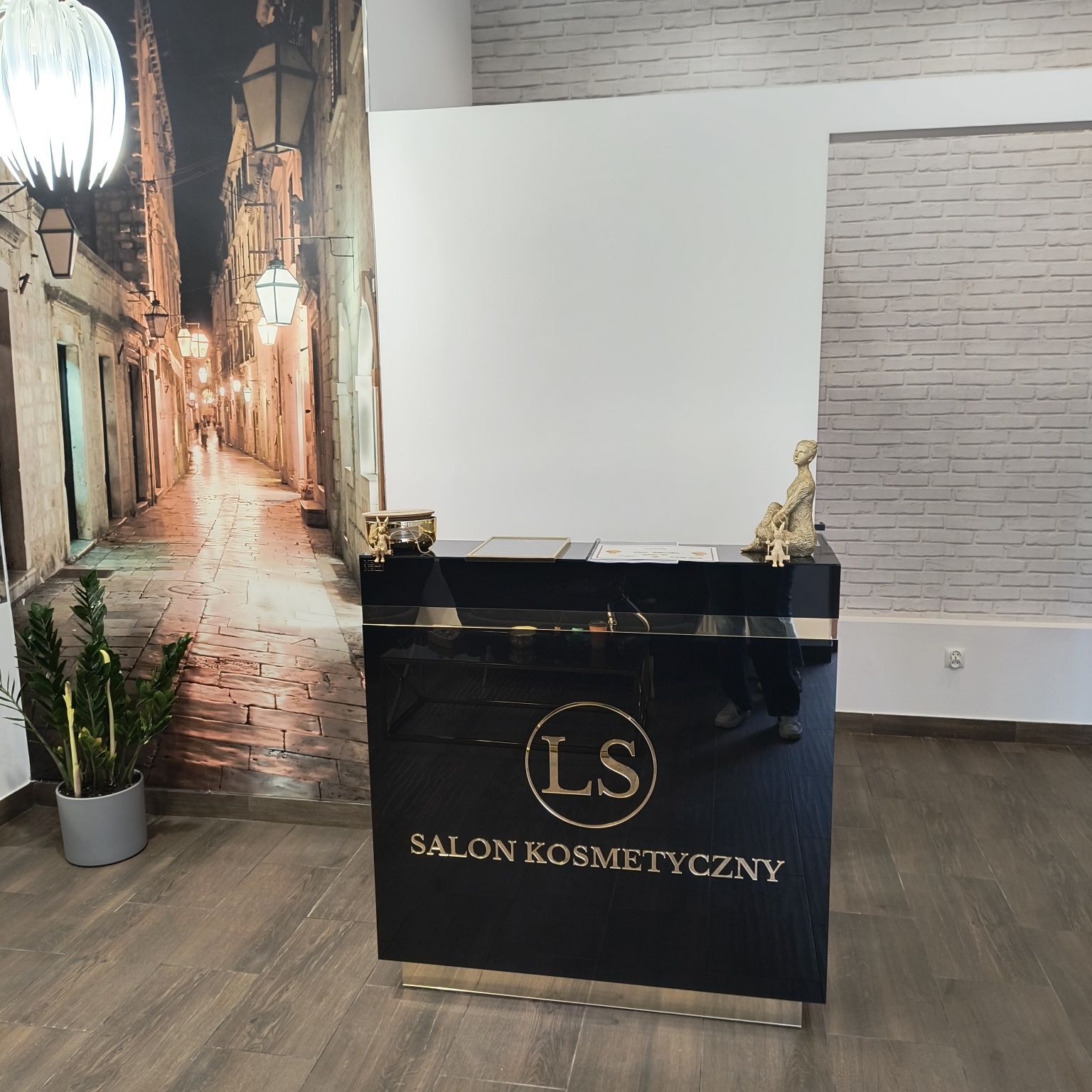 Wynajme cześć lokalu kosmetycznego