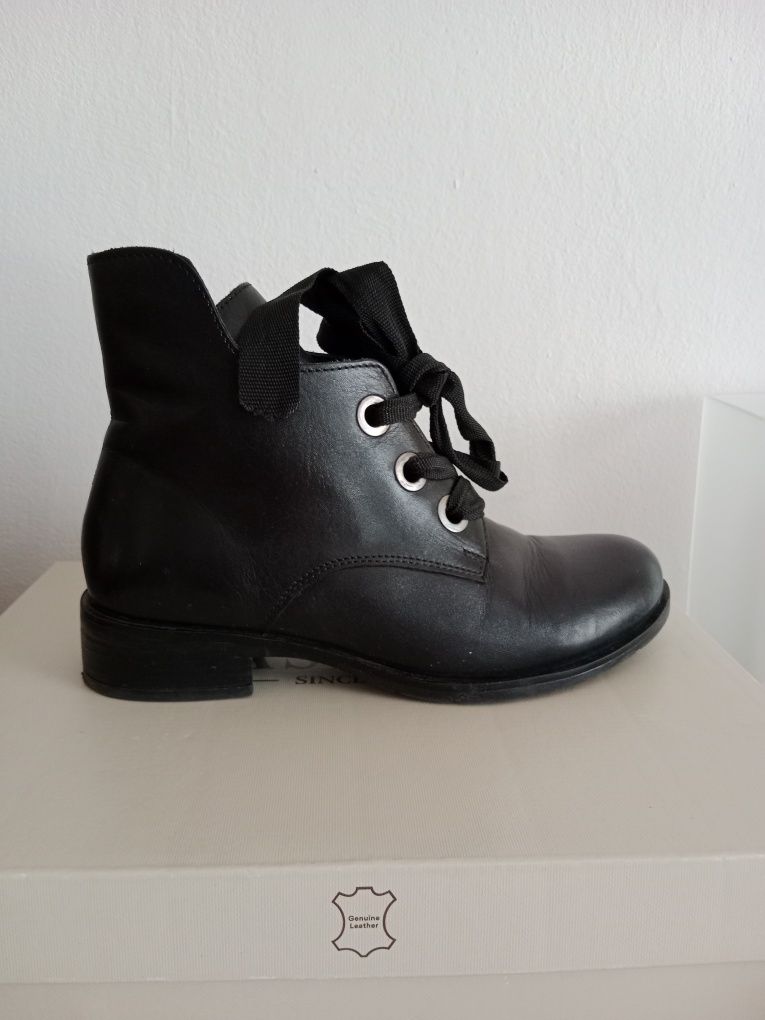 Buty damskie botki roz 36 bardzo dobry Lasocki  stan