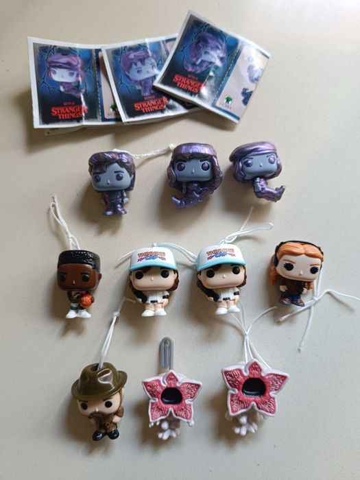 Brinquedos Kinder Joy mini funko Stranger Things