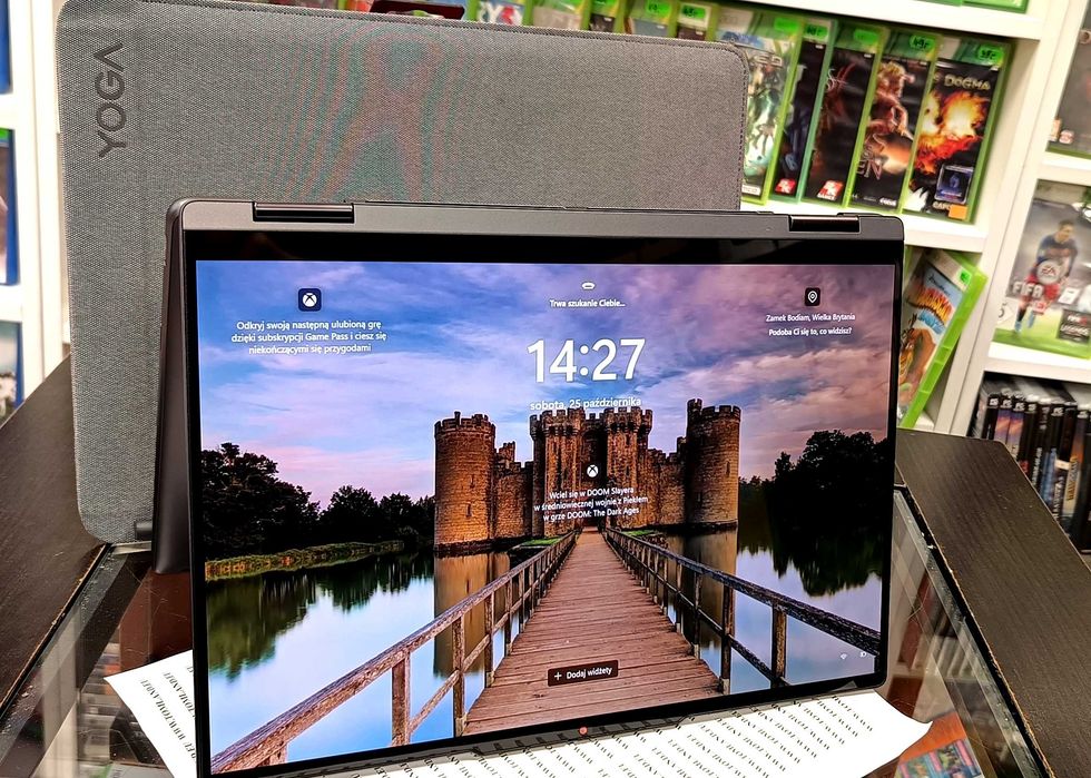 Lenovo Yoga 7 2-in-1 14IML9 Core Ultra 5 OLED 16GB 512GB Touch Win11