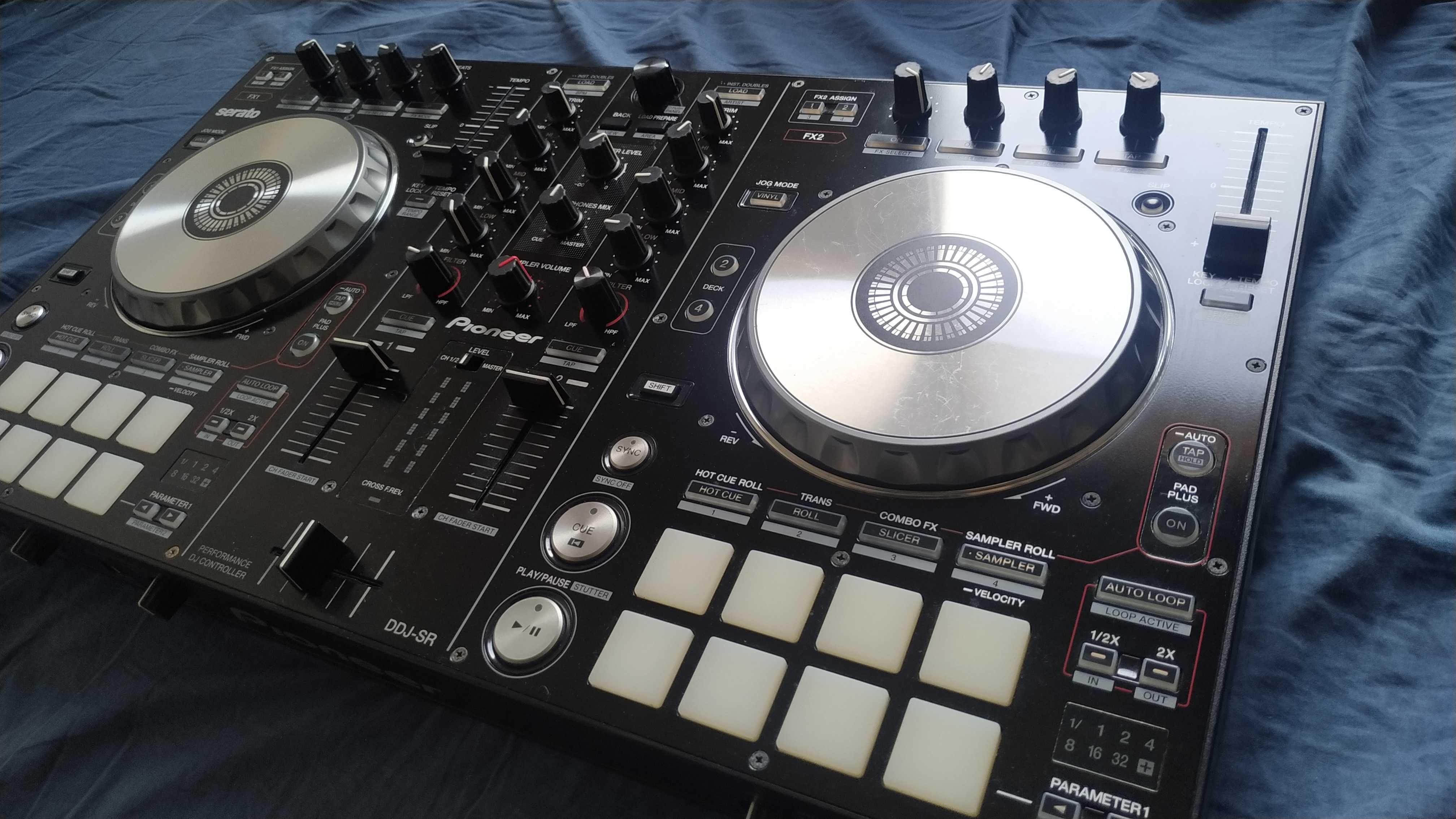 Kontroler Pioneer DDJ-SR