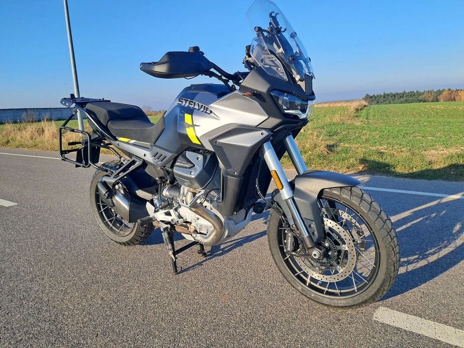Moto Guzzi Stelvio 2024 TFT