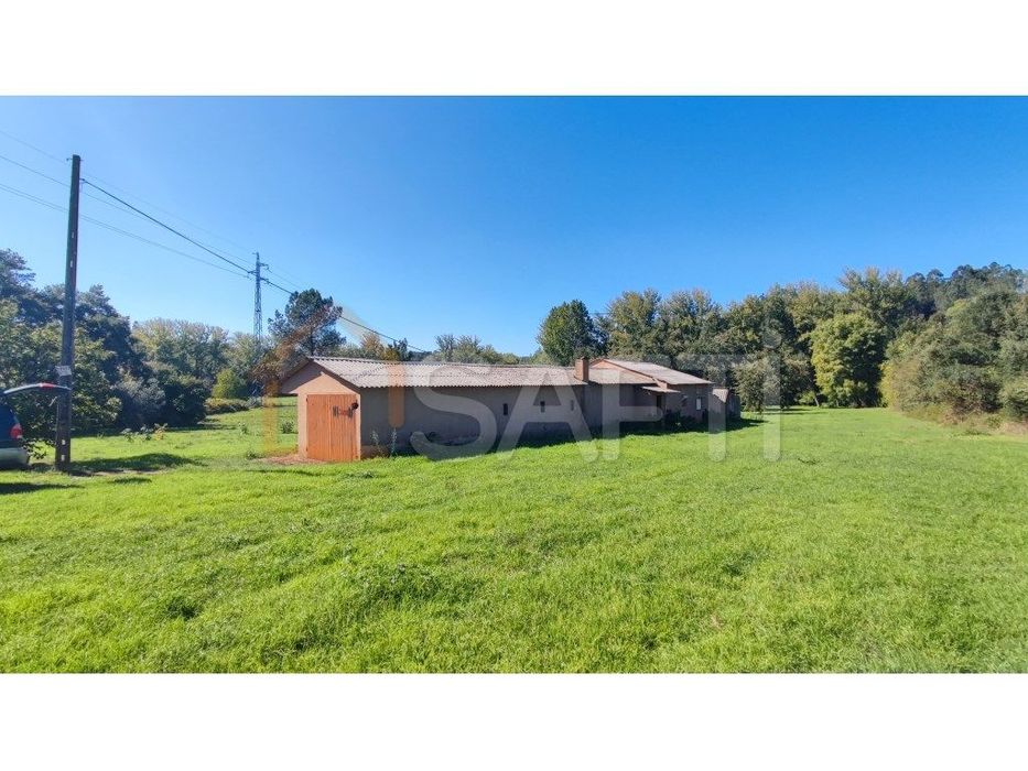 Casa de Campo para recuperar, em Maçãs de Dona Maria